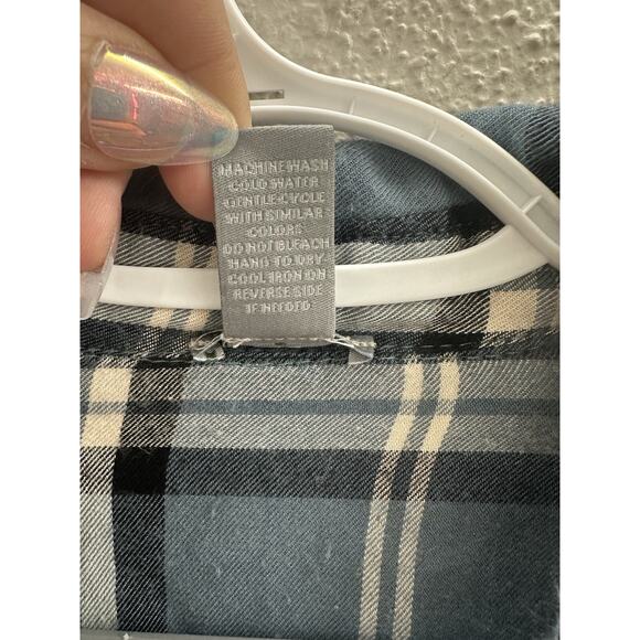 Charlotte Russe Womens Shirt Size Medium Blue Plaid Long Sleeve Button Up - Picture 5 of 10